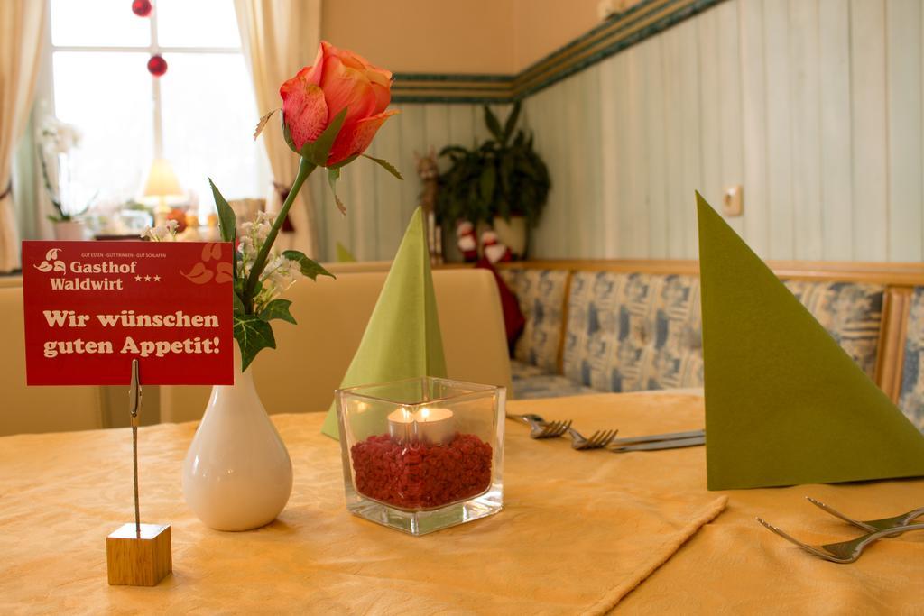 Gasthof Waldwirt Russbach am Pass Gschütt Esterno foto